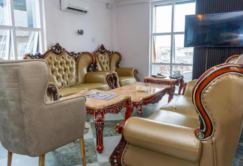 California Luxury Hotel & Suite