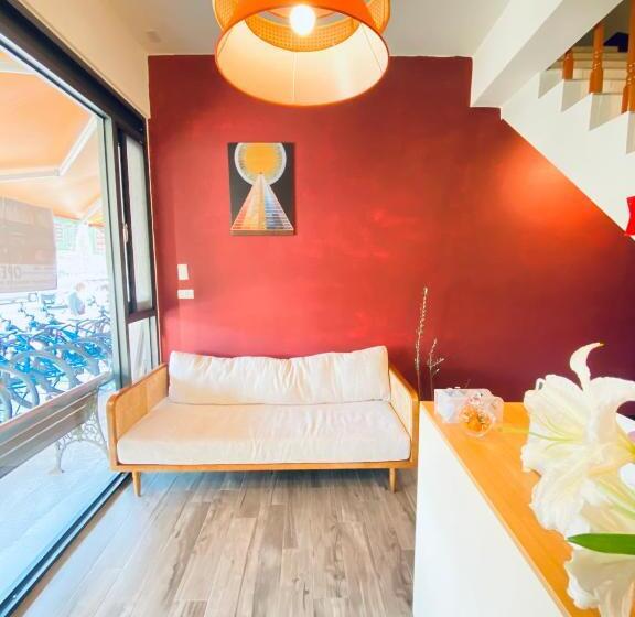 Dreamy Nomads Hostel日月潭背包客