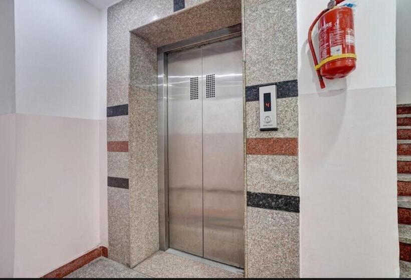 Fabhotel Collection Hotel Sky Heights