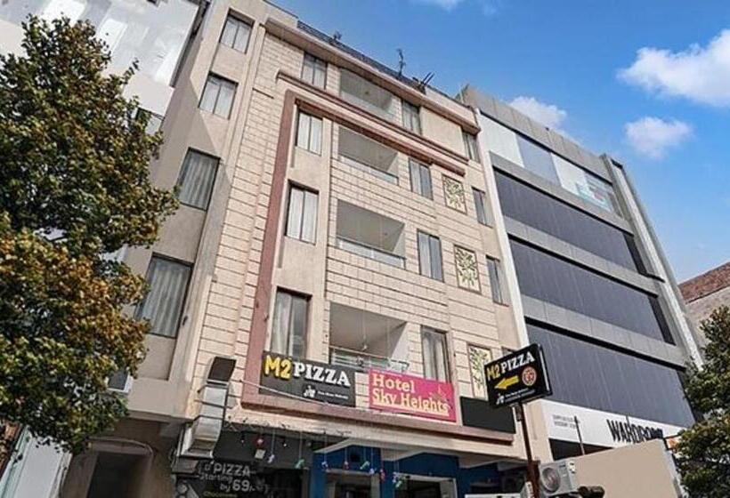 Fabhotel Collection Hotel Sky Heights