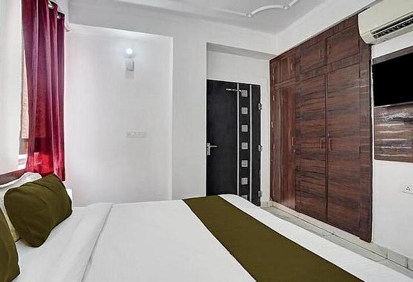 Fabhotel Collection Hotel Sky Heights