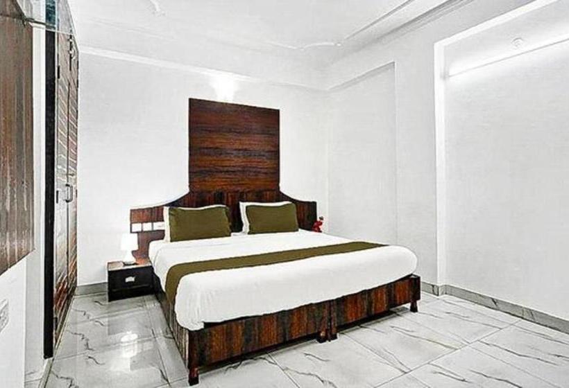 Fabhotel Collection Hotel Sky Heights