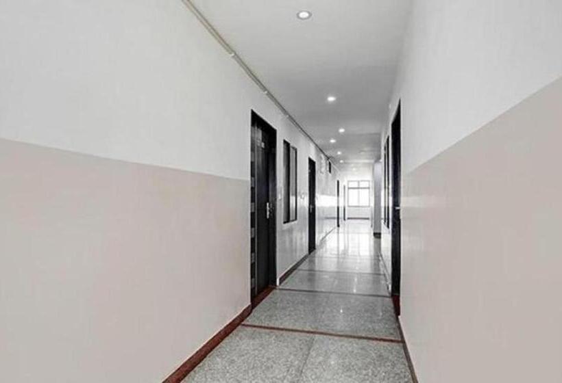 Fabhotel Collection Hotel Sky Heights