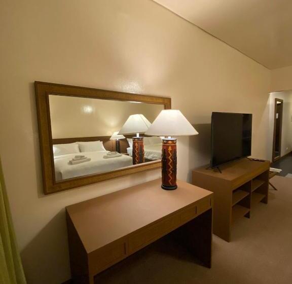 Forest Lodge Private Condotel At Camp John Hay Baguio City