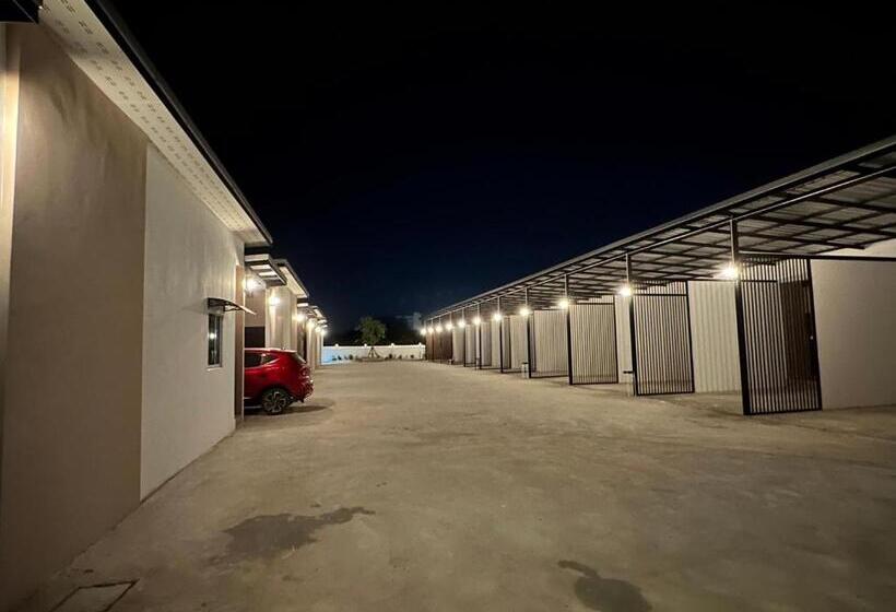 ホテル 24 Sleep Resort Khlong Luang Hospital