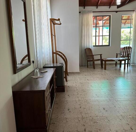 فندق A   Lili Villa