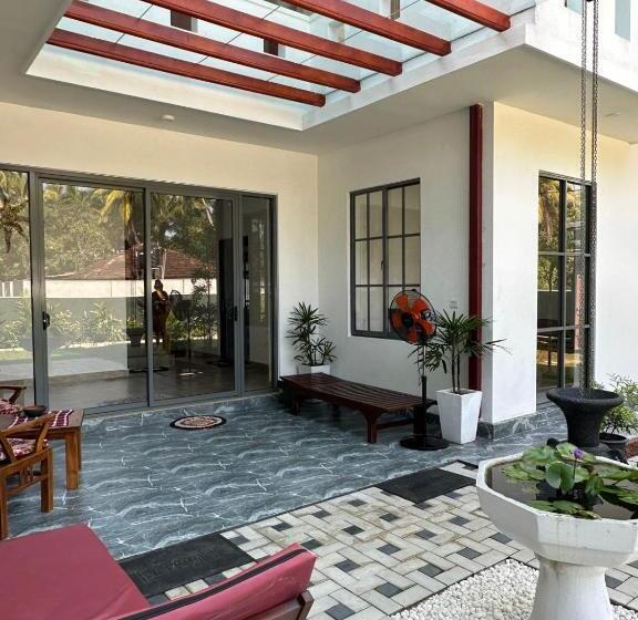 فندق A   Lili Villa