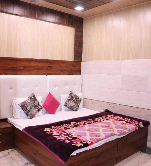 هتل Agarwal Palace