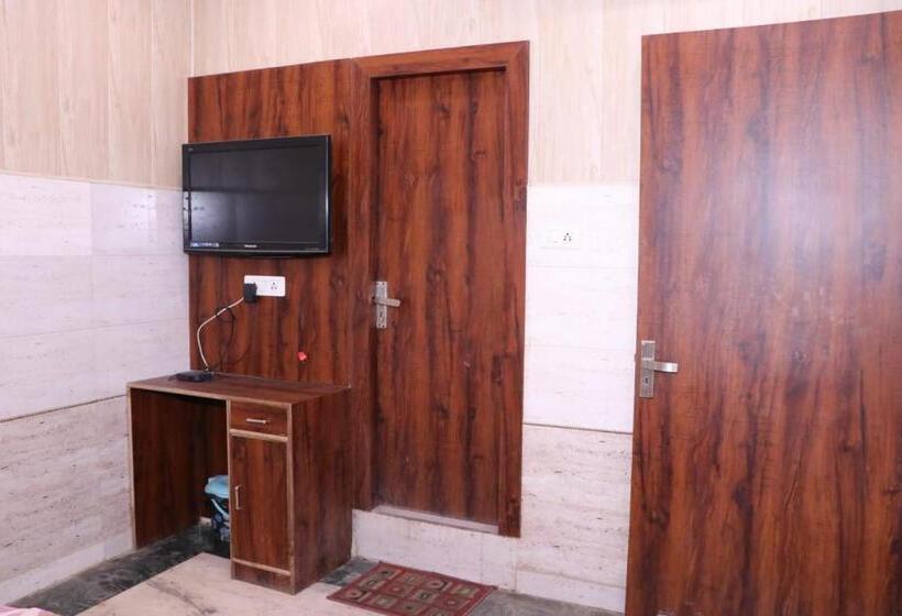 هتل Agarwal Palace