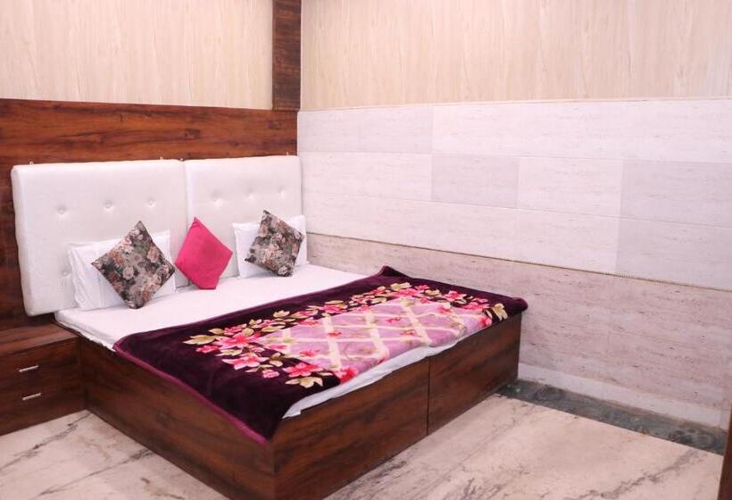 هتل Agarwal Palace