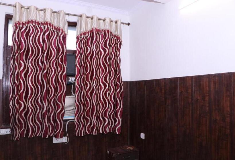 هتل Agarwal Palace