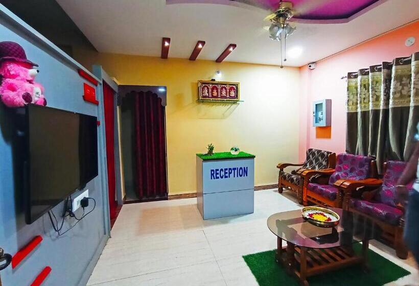 בית מלון כפרי Anjaneya Residency