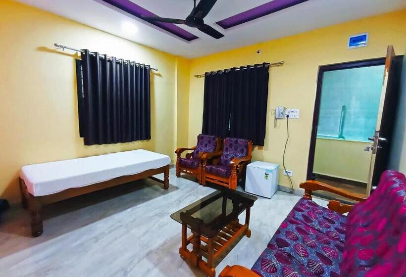 בית מלון כפרי Anjaneya Residency