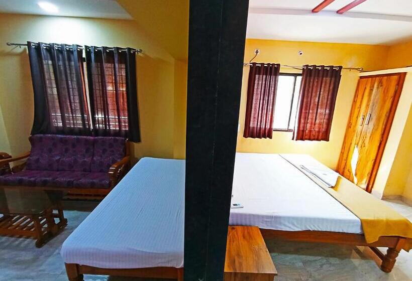 בית מלון כפרי Anjaneya Residency