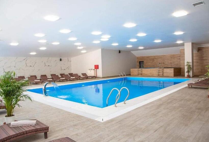 هتل Bakuriani Inn A112