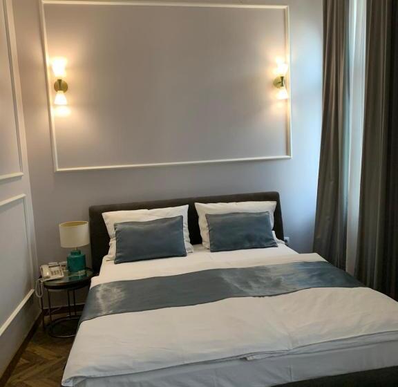 هتل Balkan Centar