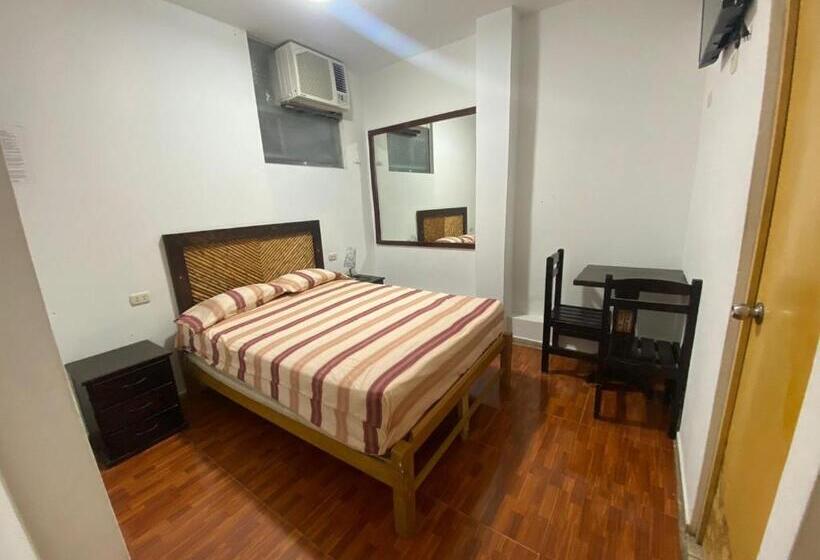 בית מלון כפרי Central Mancora