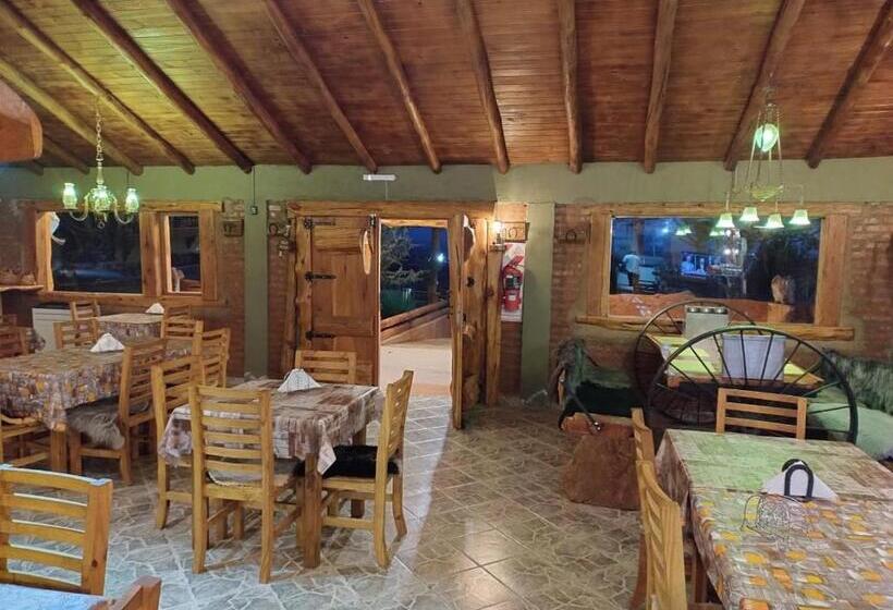 호텔 Complejo Dinohuellas