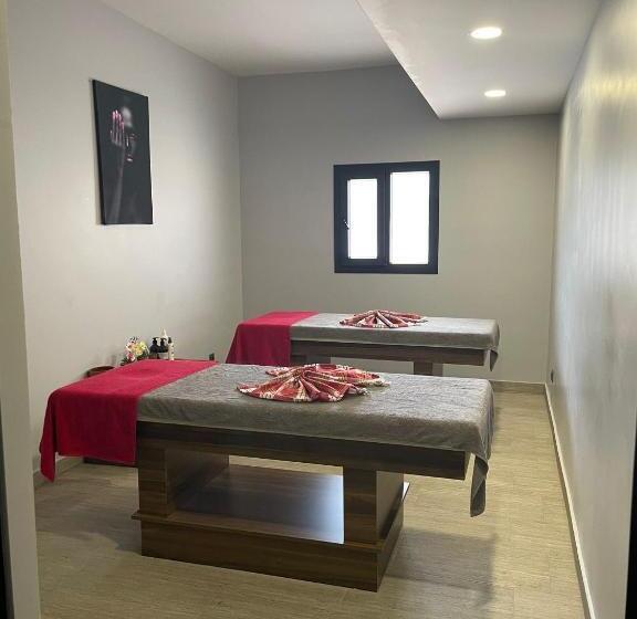 هتل çelik Thermal & Spa