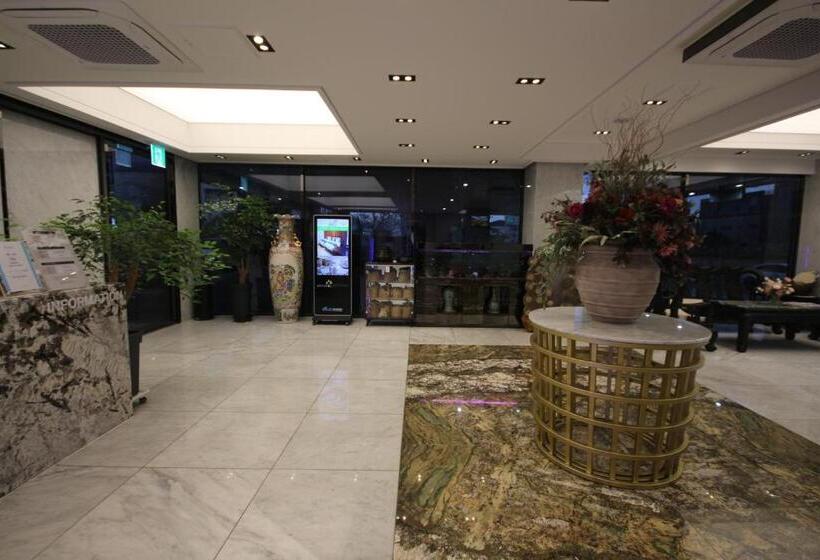 בית מלון כפרי Jb Tourist