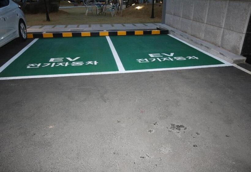 בית מלון כפרי Jb Tourist