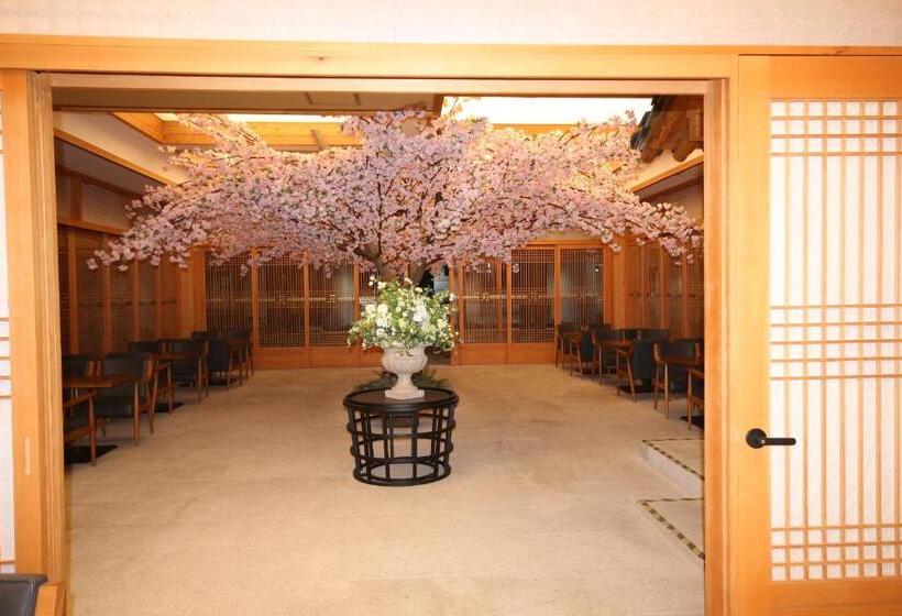 בית מלון כפרי Jb Tourist