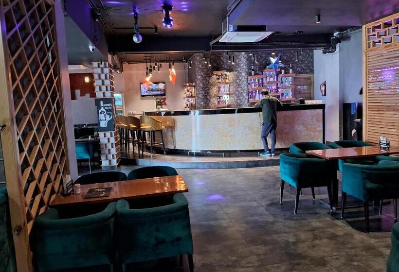 בית מלון כפרי K11