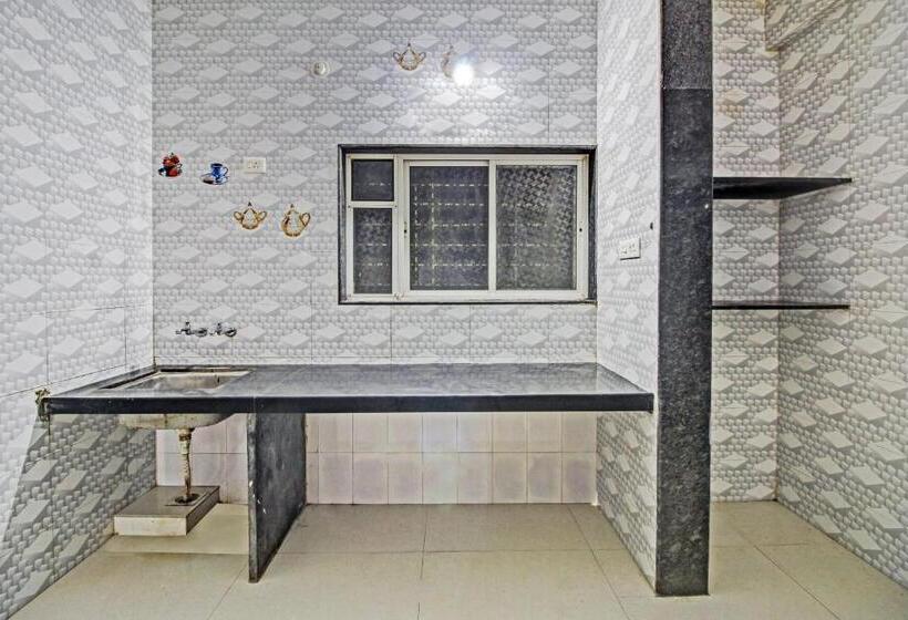 Отель Khush Executive