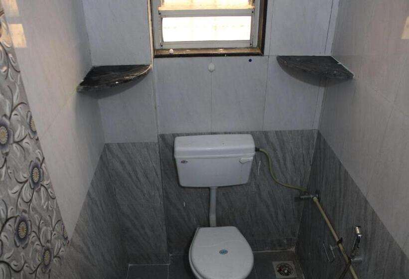 فندق Khush Executive