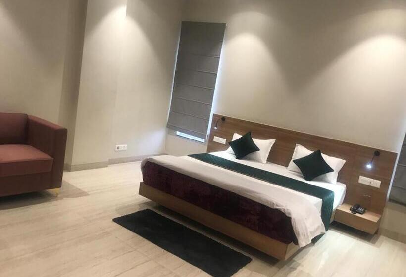 فندق Kumaon Inn