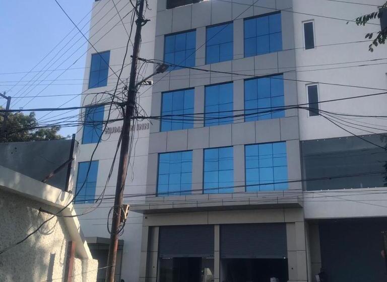 בית מלון כפרי Kumaon Inn