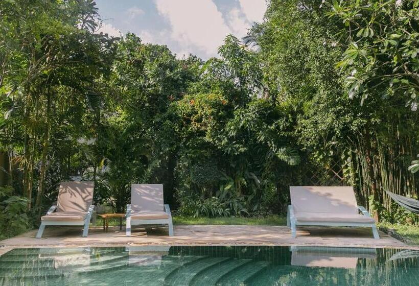 酒店 La Bōhème Luxury Suites