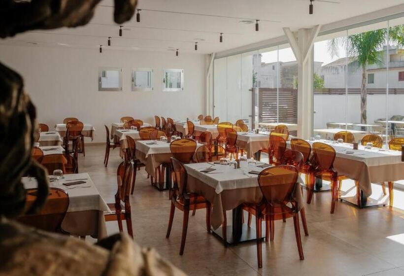 Отель La Regina D Alabastro