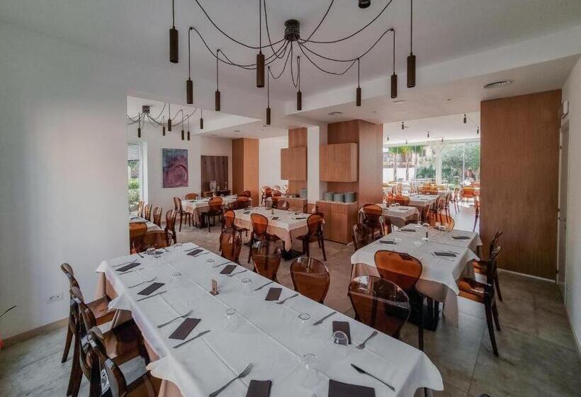 Отель La Regina D Alabastro