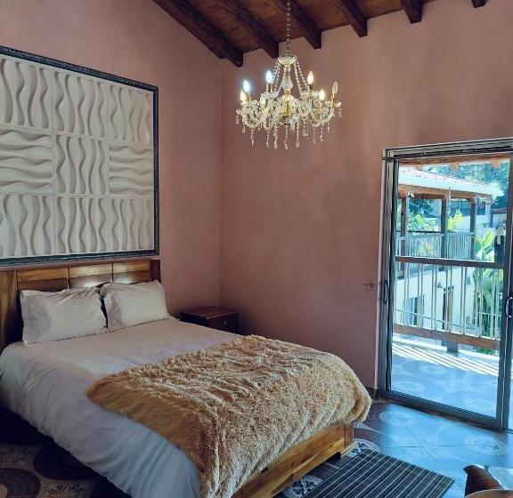 Отель Los Caballeros