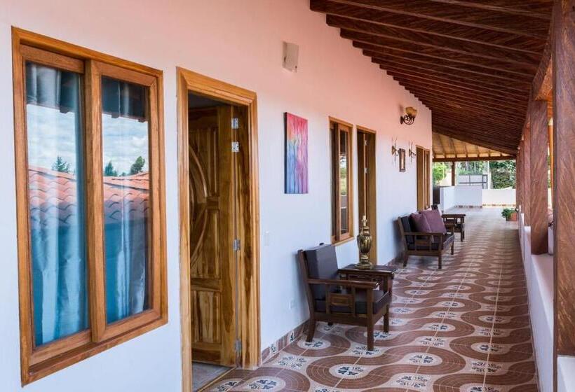 Отель Los Caballeros