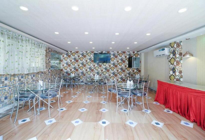 Fabhotel Magadh Palace