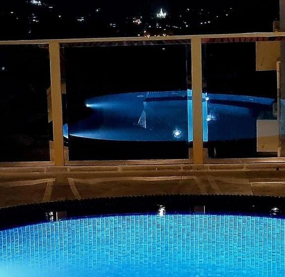 בית מלון כפרי Manthra Leisure