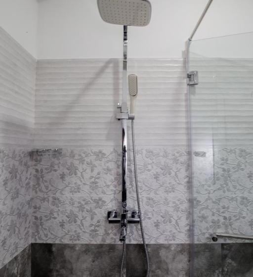 בית מלון כפרי Manthra Leisure