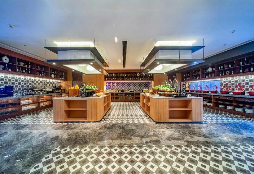 Отель Nanjing Fanyue Plaza Intercity