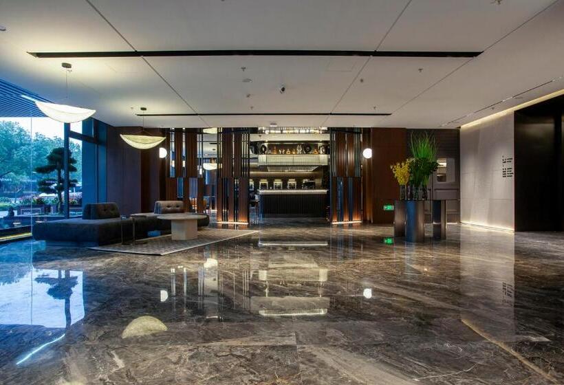 Отель Nanjing Fanyue Plaza Intercity