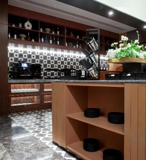 Отель Nanjing Fanyue Plaza Intercity