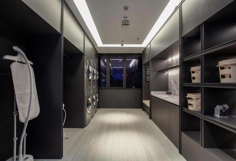 Отель Nanjing Fanyue Plaza Intercity