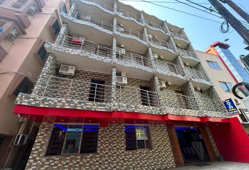 هتل New Nayantara Lodge