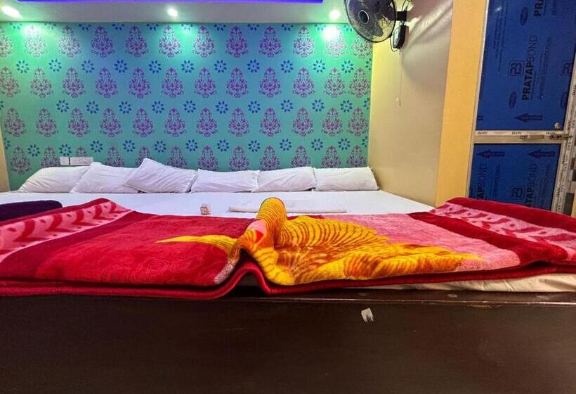 هتل New Nayantara Lodge