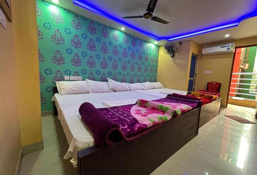 هتل New Nayantara Lodge