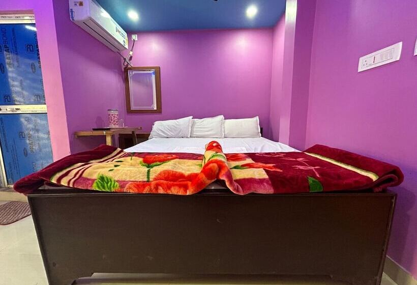 هتل New Nayantara Lodge