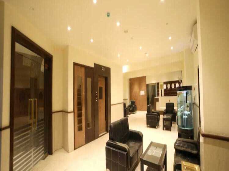 Otel Pine Tree