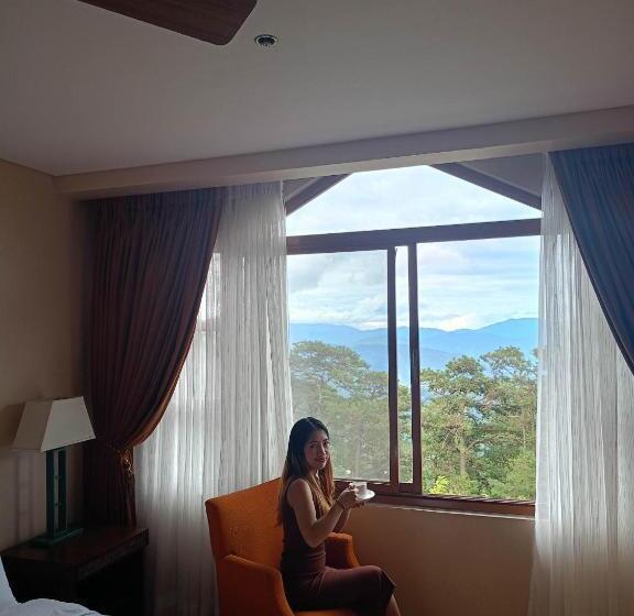Hotel Private Unit At Forest Lodge Caml John Hay Baguio City