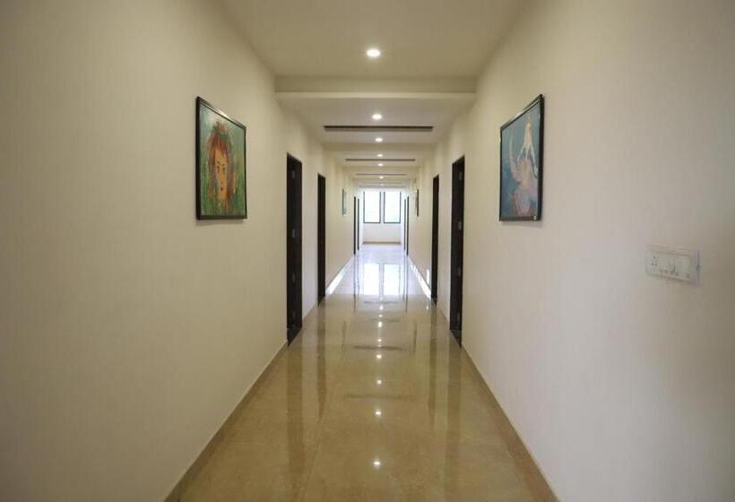 בית מלון כפרי Ramdevgrah Resort